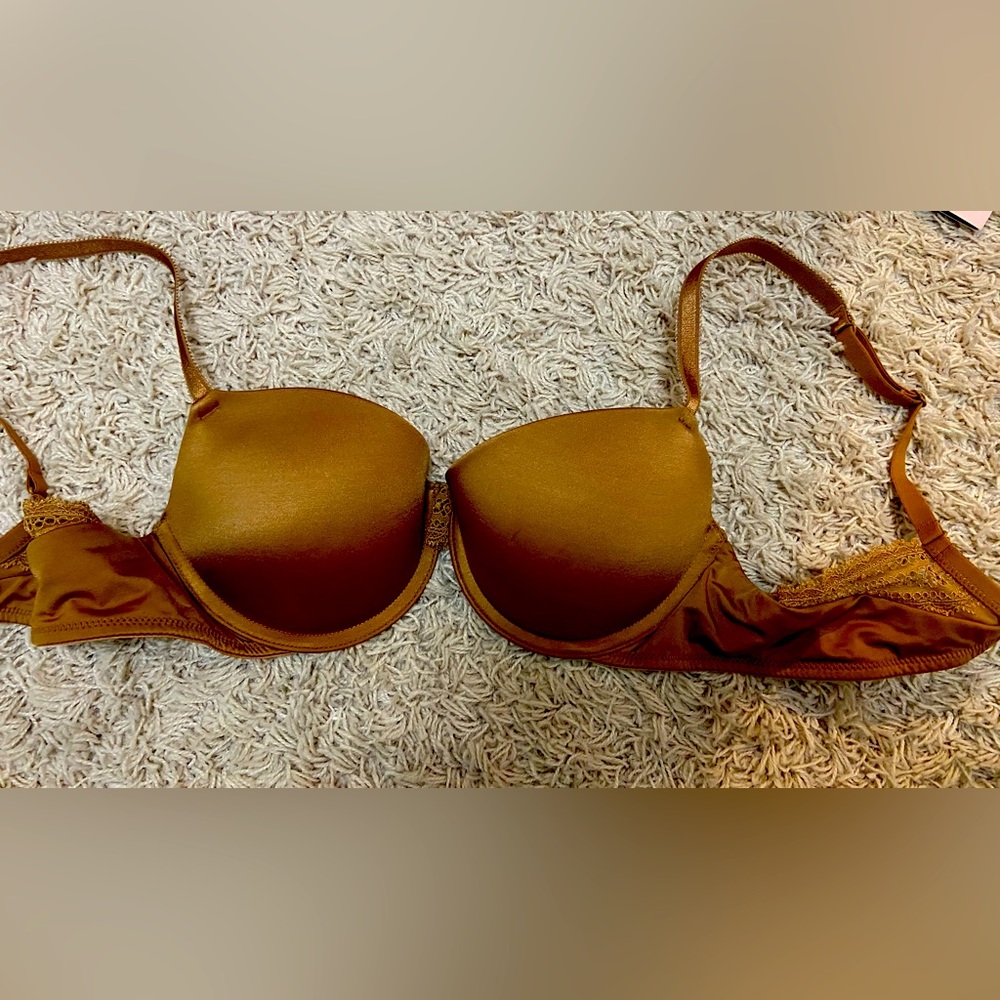 NWT bra never worn